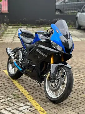YAMAHA R25 2020 V2