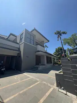 Dijual Rumah Graha Famili Surabaya Barat Dekat Mall Kawasan Elit