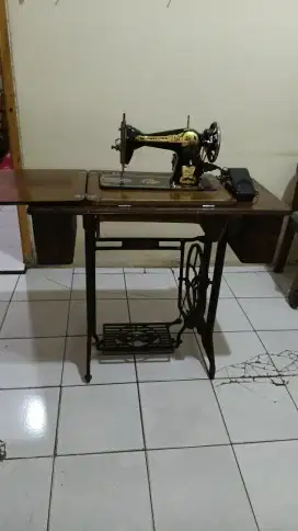 Mesin jahit Butterfly