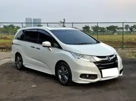 Honda Odyssey 2.4 E AT 2017 Bensin