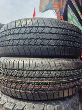 Ban copotan Fortuner Bridgestoen duller H/T 265/60 R18 99/95%..2pcs