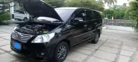 Innova 2.5 V Luxury 2013