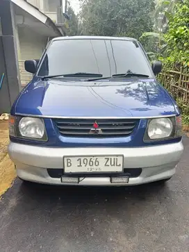 Mitsubishi Kuda 2000 Bensin