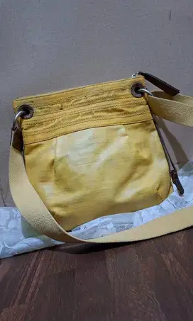 Sling bag wanita Foss**