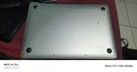 Jual cepat Macbook Air 2013 mulus