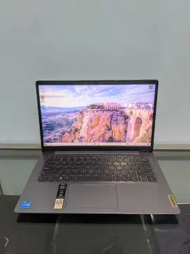 Ideapad slim 3 14iau7