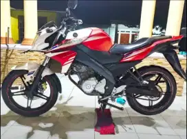 Yamaha vixion 2014 merah putih hidup ban baru (Bisa Tukar/Tmbah Matic)