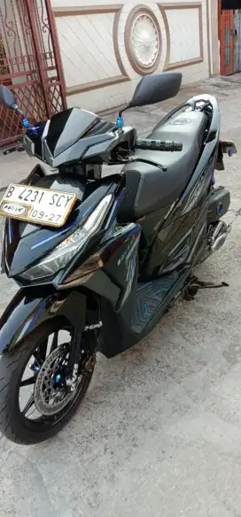 Dijual Honda Vario 150 CW FI CBS ISS idling stop tahun 2017