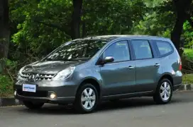 Dijual grand livina matic th 2011,komplit,plat dmk,dst.Rp 81juta-nego.