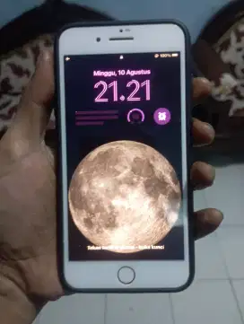 iPhone 8 plus 64gb