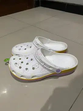 CROCS Line Friends Classic Clog Unisex