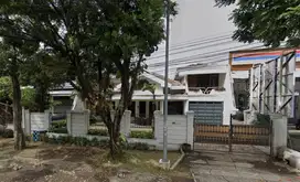 Rumah di Jalan Terusan Dieng Malang Depan Unmer Akses Mudah Kemanapun