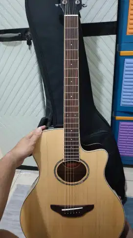 Gitar yamaha apx 600