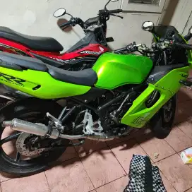 Kawasaki ninja zx150 / rr150 cbu