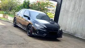 [ LOW KM ] Honda Civic RS HB Hatchback 1.5 Turbo AT NIK 2021/2022