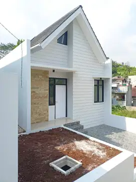 RUMAH DI CIMAHI KAWASAN SEJUK NAN ASRI