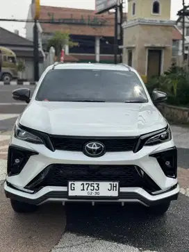 Fortuner 2.8 GR LEGENDER 2025 AT