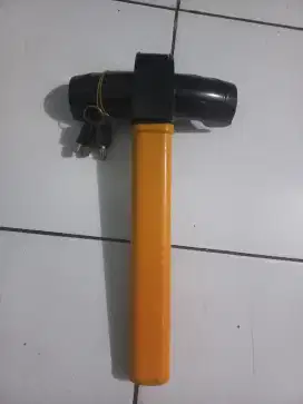Kunci stir pengaman mobil T