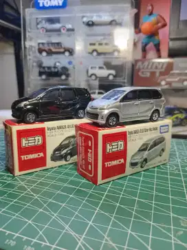 Tomica Avanza Veloz (silver & hitam)