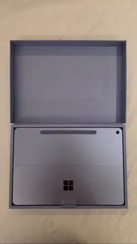 Microsoft Surface Pro 12 Inch Violet, Snapdragon X Plus 16 GB/512 GB