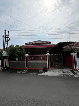 Rumah dijual di Puspowarno Selatan, belakang SPBU Pamularsih, Semarang