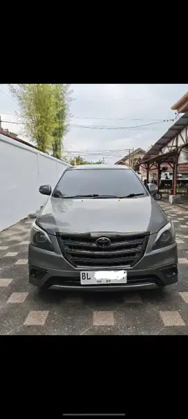 innova v diesel 2012