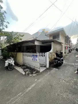 Di jual rumah tanjung duren lokasi strategis