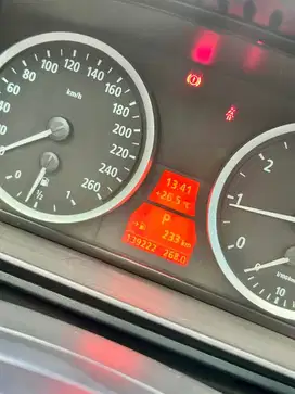 BMW 530i 2004 Bensin