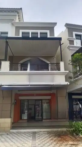 Ruko 3 lantai hook Aristoteles Gading Serpong