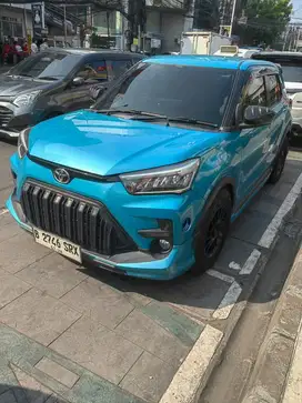 Toyota Raize metic blue matalic istimewa