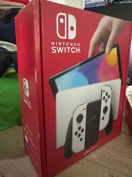 Nintendo Switch OLED OFW White Fullset Masih Garansi Plus 2 Games