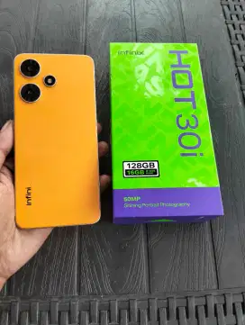 Dijual HP Infinix Hot 30i, RAM 8/128GB, kondisi mulus