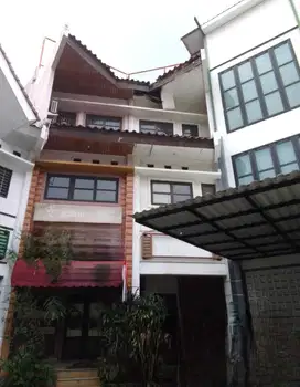 Ruko Bagus dan strategis di Bintaro