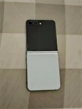 Samsung Galaxy Flip 5  8/256 Mint