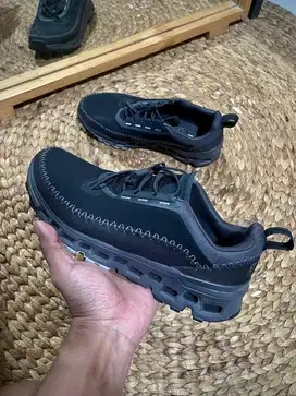 On Cloudaway 2 – Original, size 42 - Kondisi Seperti Baru