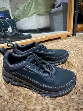 On Cloudaway 2 – Original, size 42 - Kondisi Seperti Baru