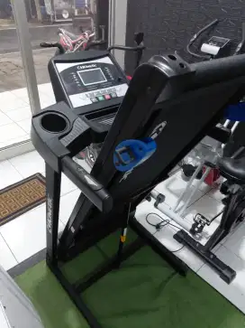 Alat Olahraga Treadmill Kinetic Second Seperti Baru