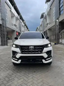 Fortuner Vrz 2.4 GR odo 14rb 2021