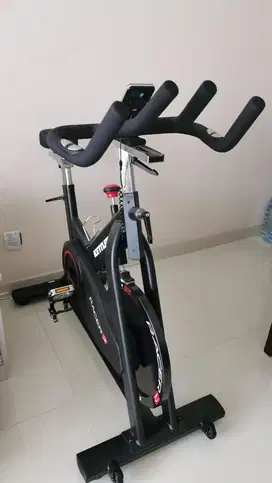 Kettler Spin Bike Racer 2 (alat olahraga sepeda statis)