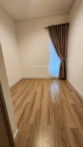 Rumah 3 Lantai Bergaya Modern Di Asya Cluster Semayang Cakung