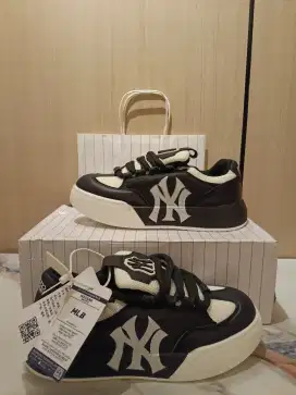 Jual sepatu baru