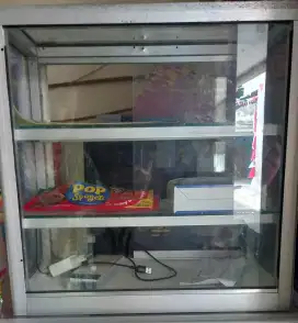 Di Jual Etalase Rokok Harga Nego