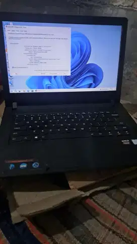 Laptop Lenovo Core  i3 gen 6 dual vga