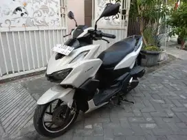 Jual vario ABS 160 cc 2022 km 25 kondisi sgt bagus samsat ikt manyar