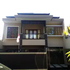 Rumah terawat siap huni di Batu Permata depan Margacinta Park-Bandung