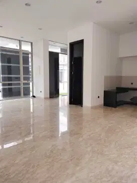DIJUAL Rumah Mewah di Cluster Chopin Golf Island