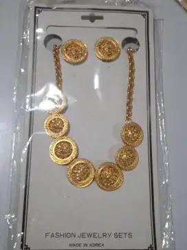 Accesories Anting dan Kalung