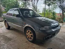 Suzuki Esteem 1992
