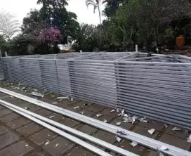 TUKANG PASANG BAJA RINGAN