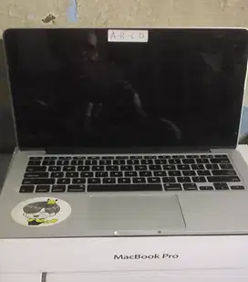 Macbook Core i5  13.3 Apa Adanya